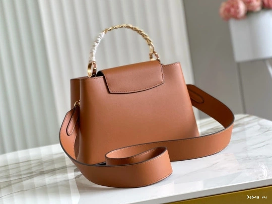 LOUIS CAPUCINES VUITTON BB 0725